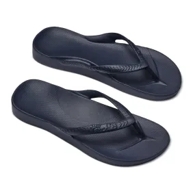 Arch support flip flops in navy