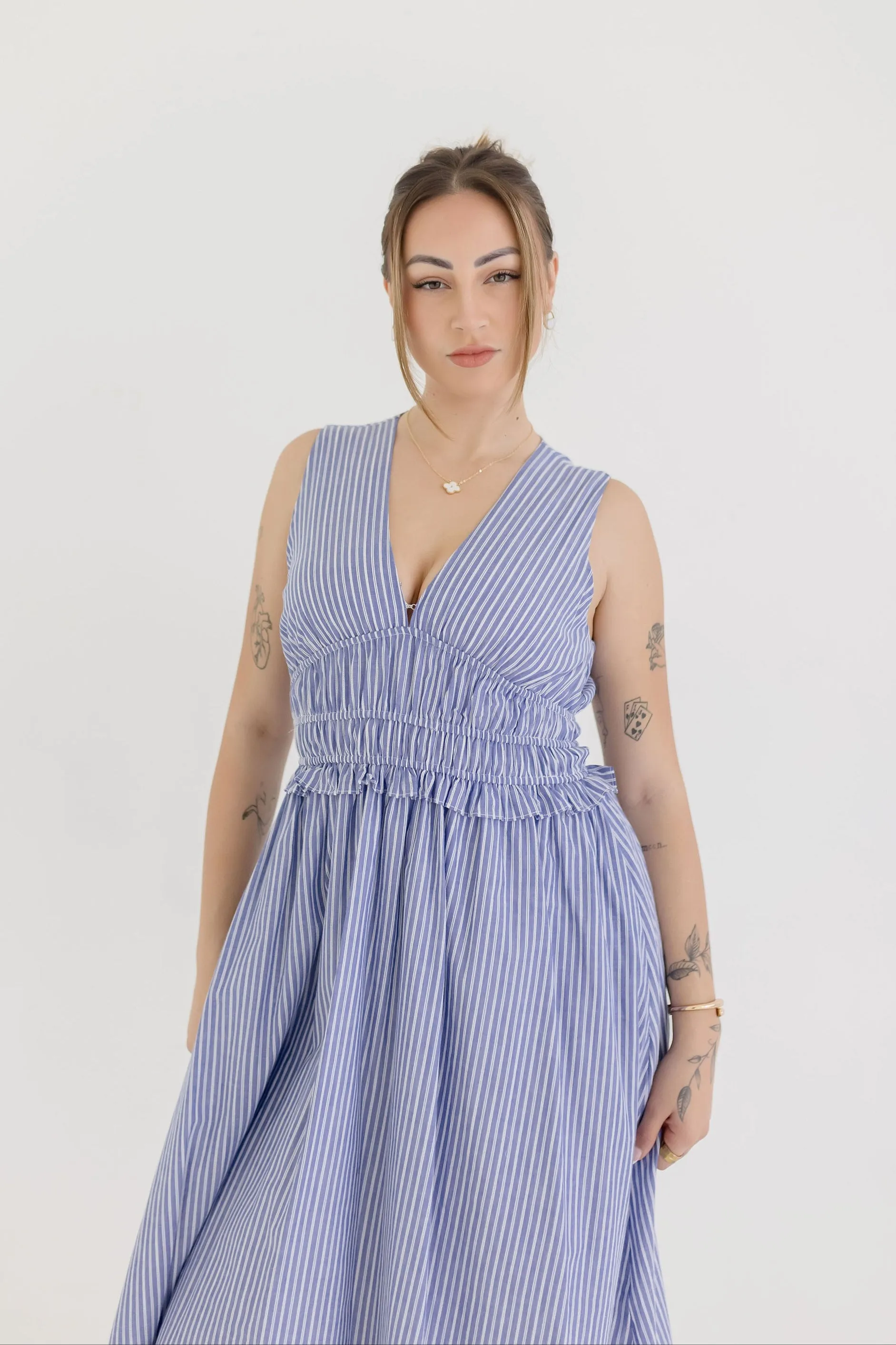 Leigh Sleeveless Stripe Print Shirred Waist Midi Dress Blue
