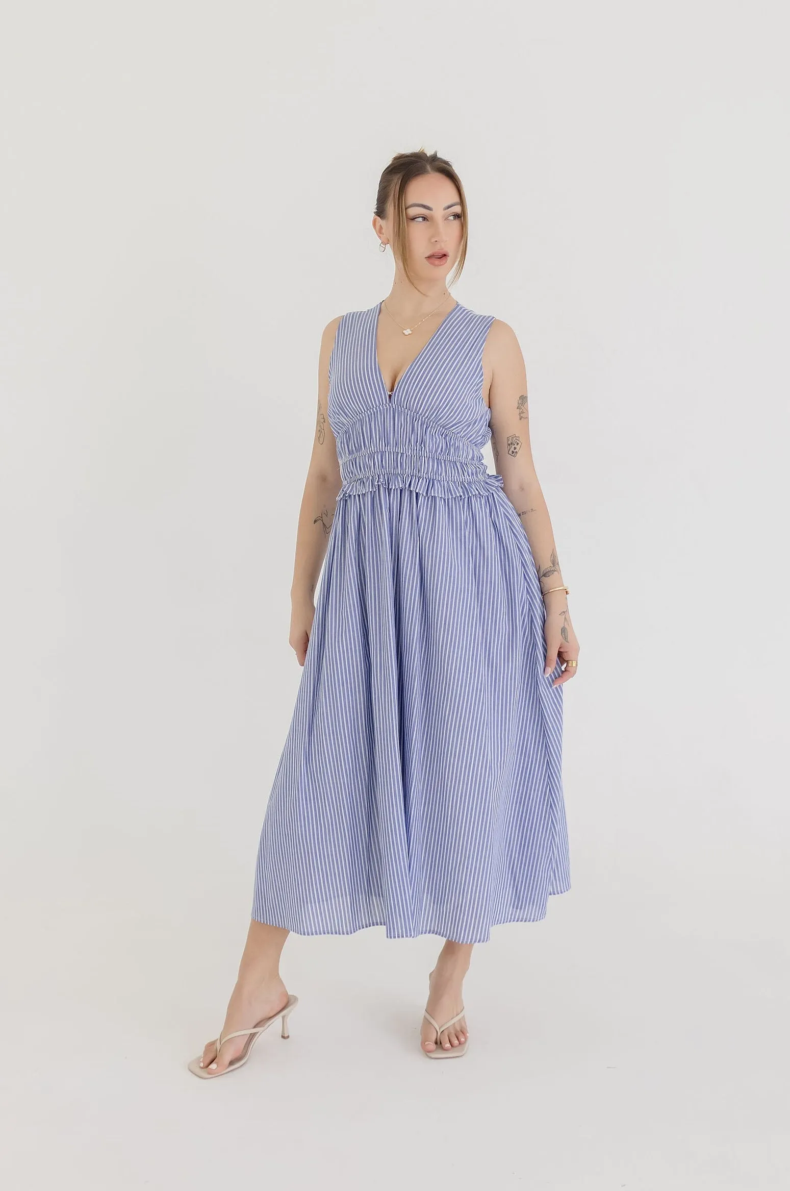 Leigh Sleeveless Stripe Print Shirred Waist Midi Dress Blue