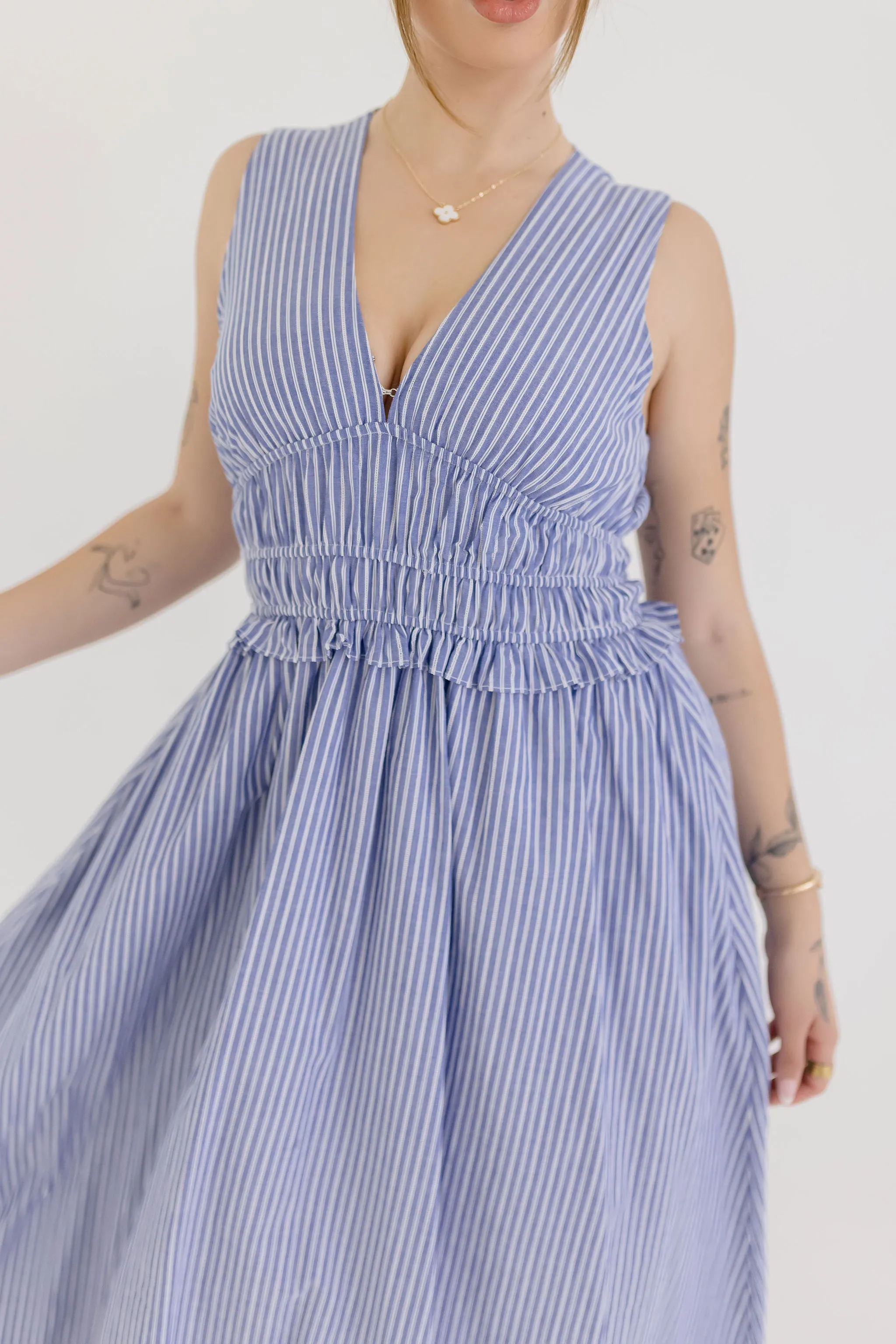 Leigh Sleeveless Stripe Print Shirred Waist Midi Dress Blue