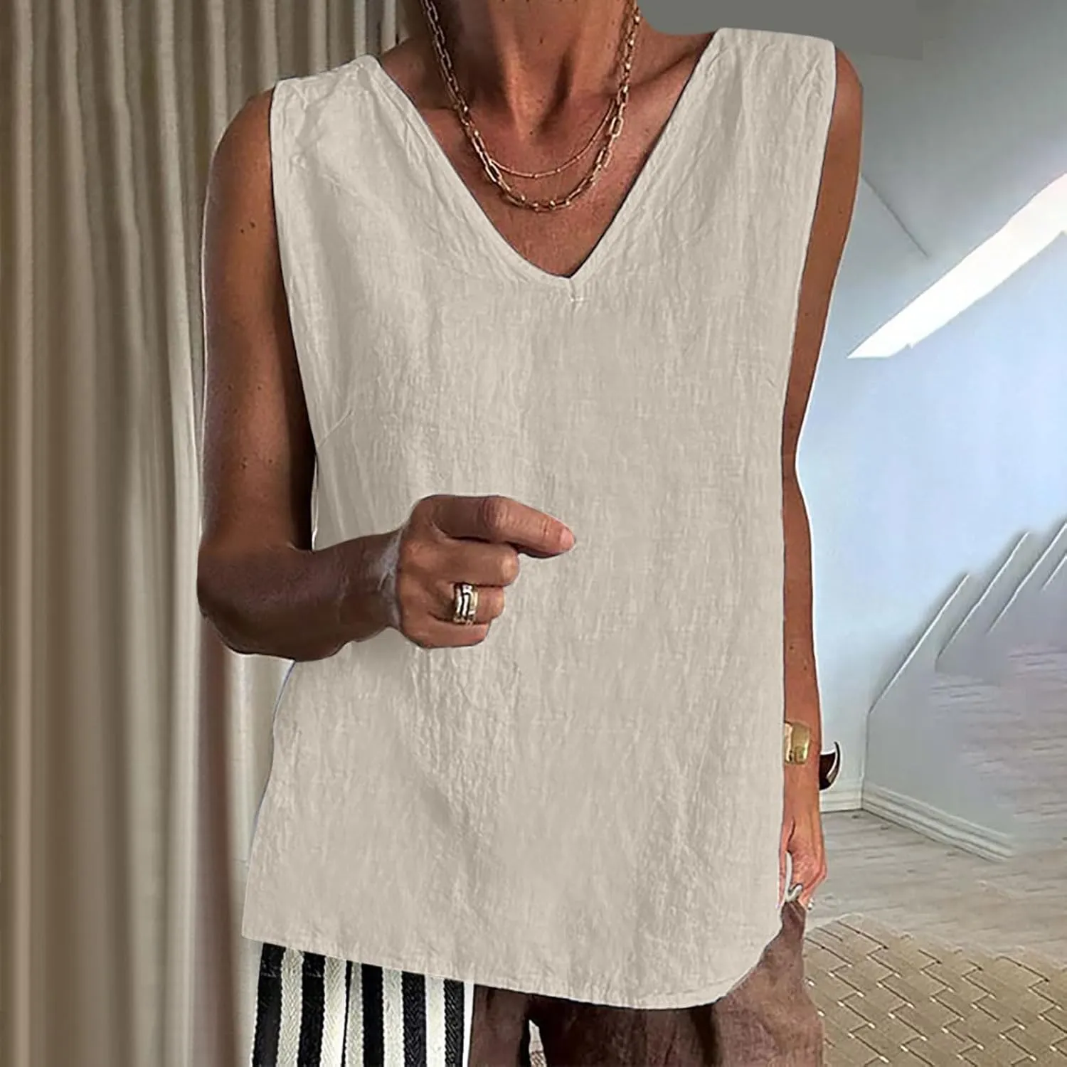 Linen Tank Tops for Women Summer Casual V Neck Sleeveless T-Shirts Basic Lightweight Breathable Pullover Tee Shirts