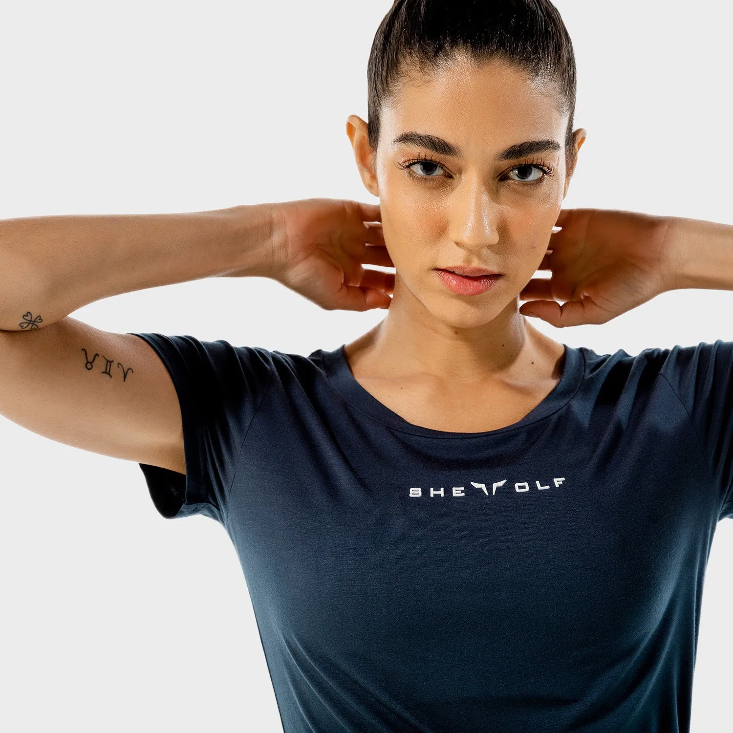 She-Wolf Crop Top - Navy